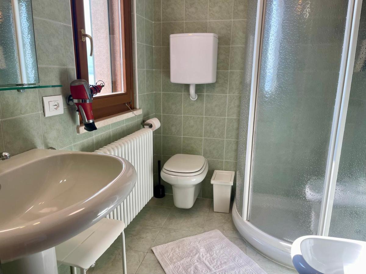 Ferienwohnung Casa Prima Vista Torri Del Benaco Exterior foto