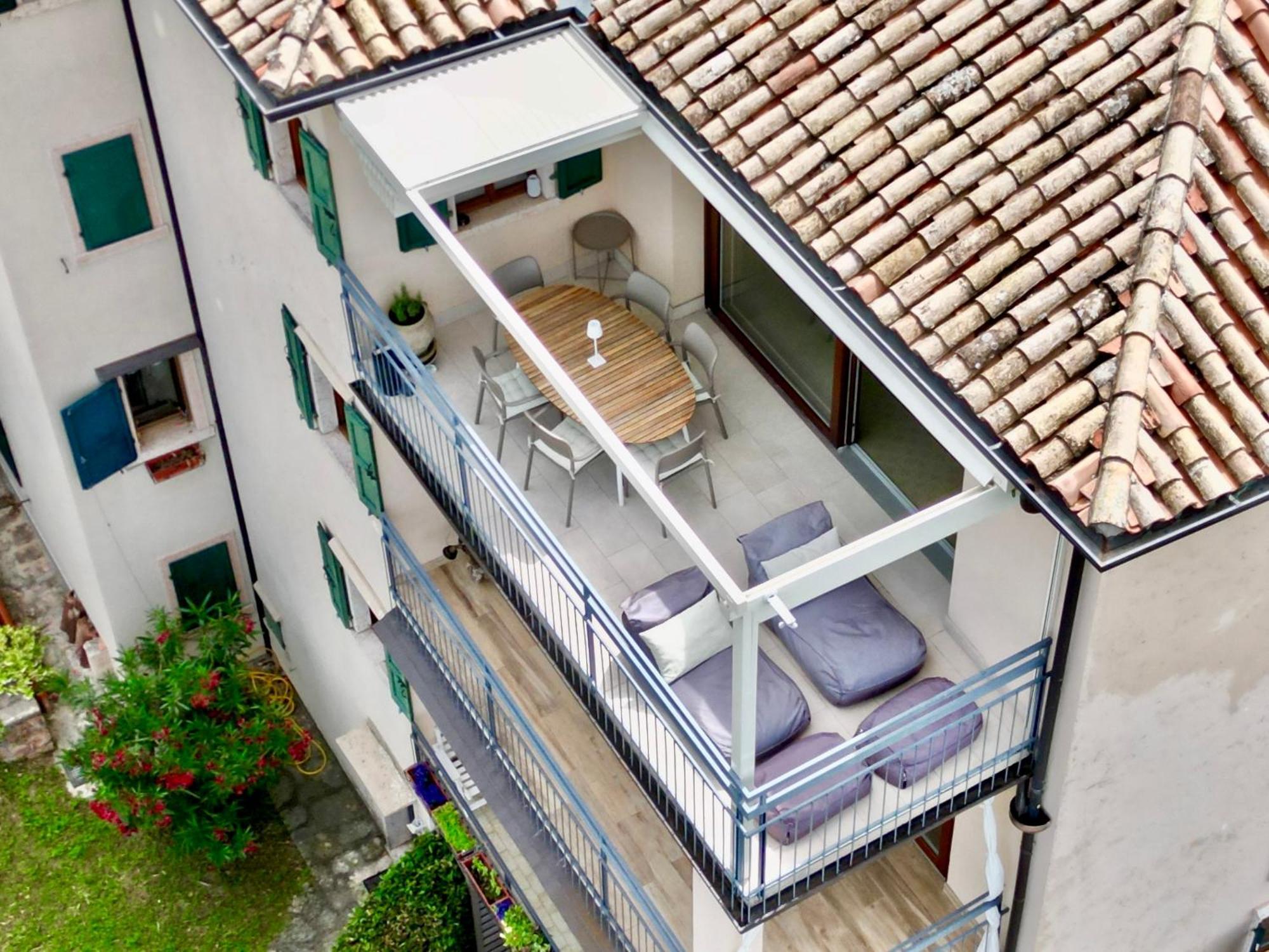 Ferienwohnung Casa Prima Vista Torri Del Benaco Exterior foto